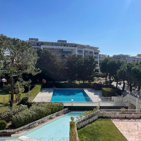 Appartement Bord De Mer Avec Piscine Cagnes-sur-Mer Bagian luar foto